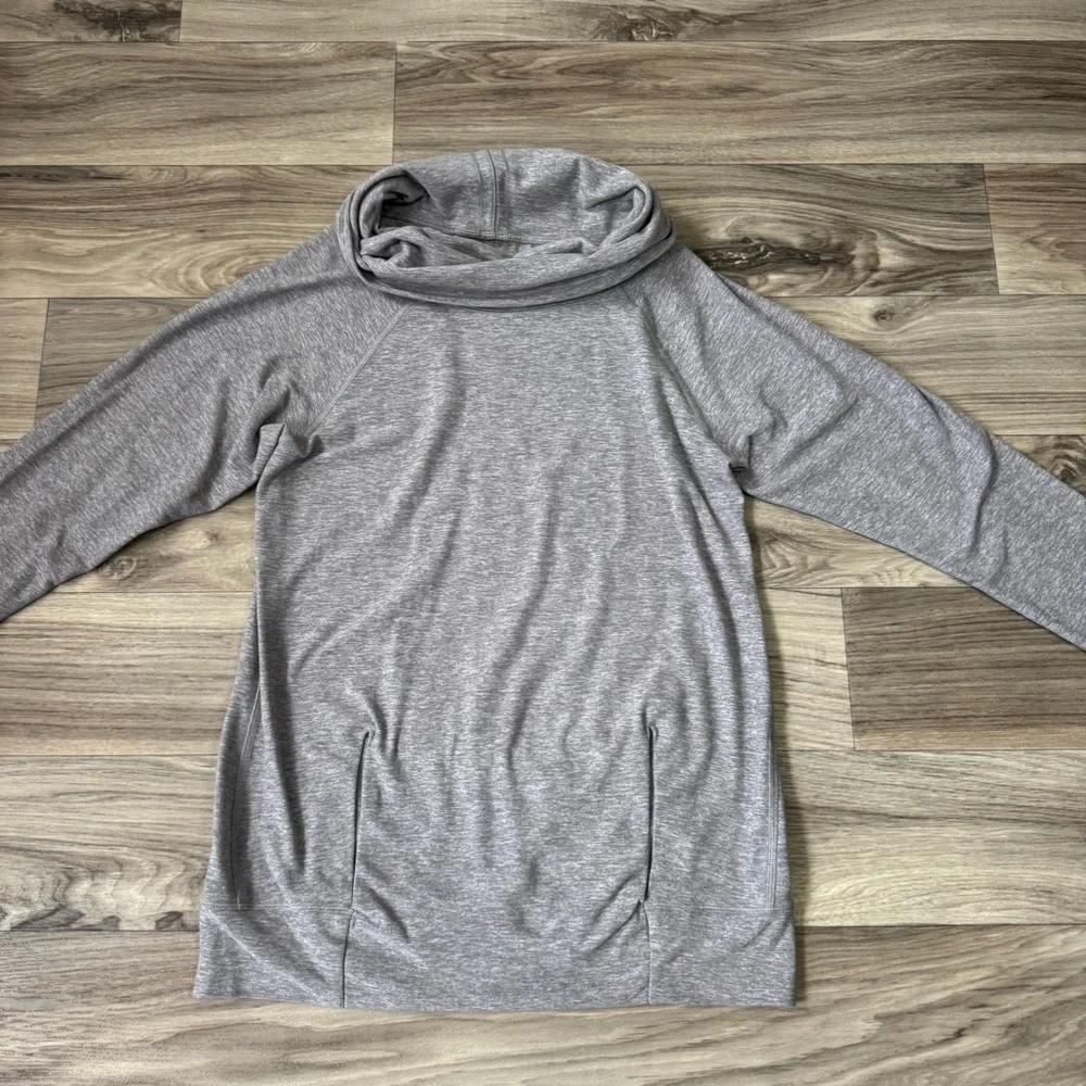 Lululemon Make a Move Long Sleeve Cowl Neck Pullover Heathered Gray